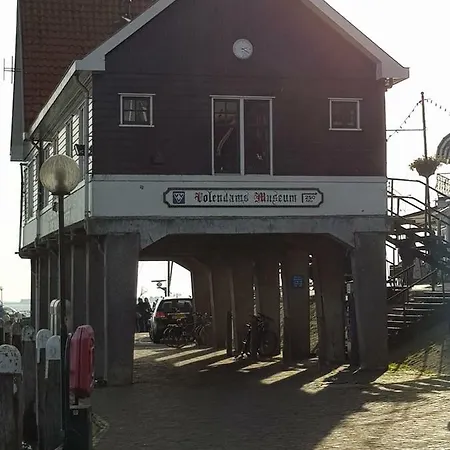 別荘 Typical Dutch House フォーレンダム
